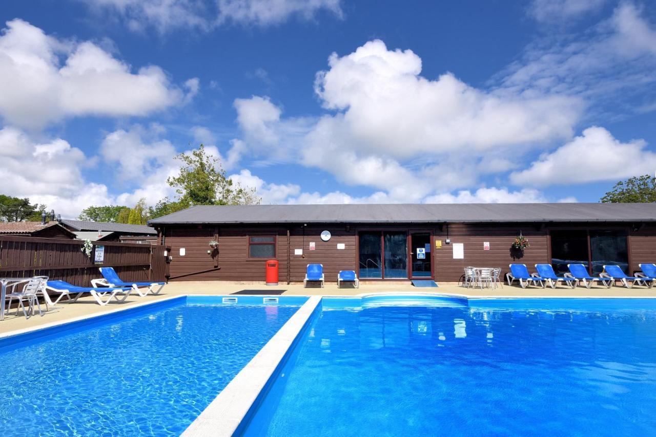 ライム・レジス 10 Pinewood Retreatヴィラ エクステリア 写真